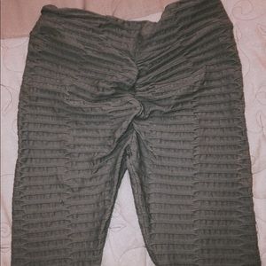 Cinched at the butt to give a bigger butt look